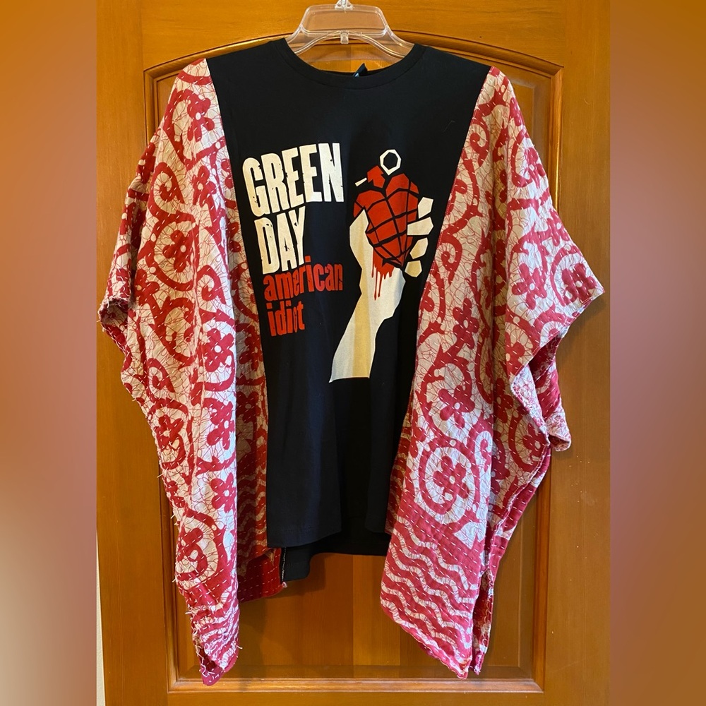 NWT Kantha Tunic OS Red Black